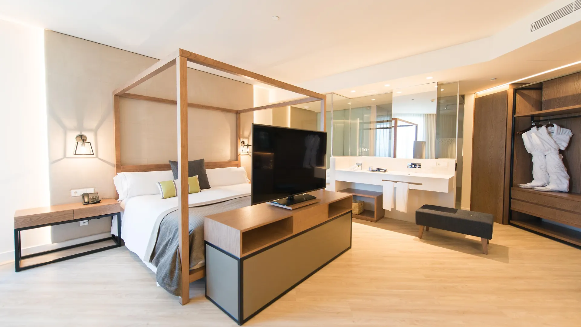 Iberostar Selection Llaut Palma- Adults Only Hotel Playa de Palma  5*, Playa de Palma (Mallorca)
